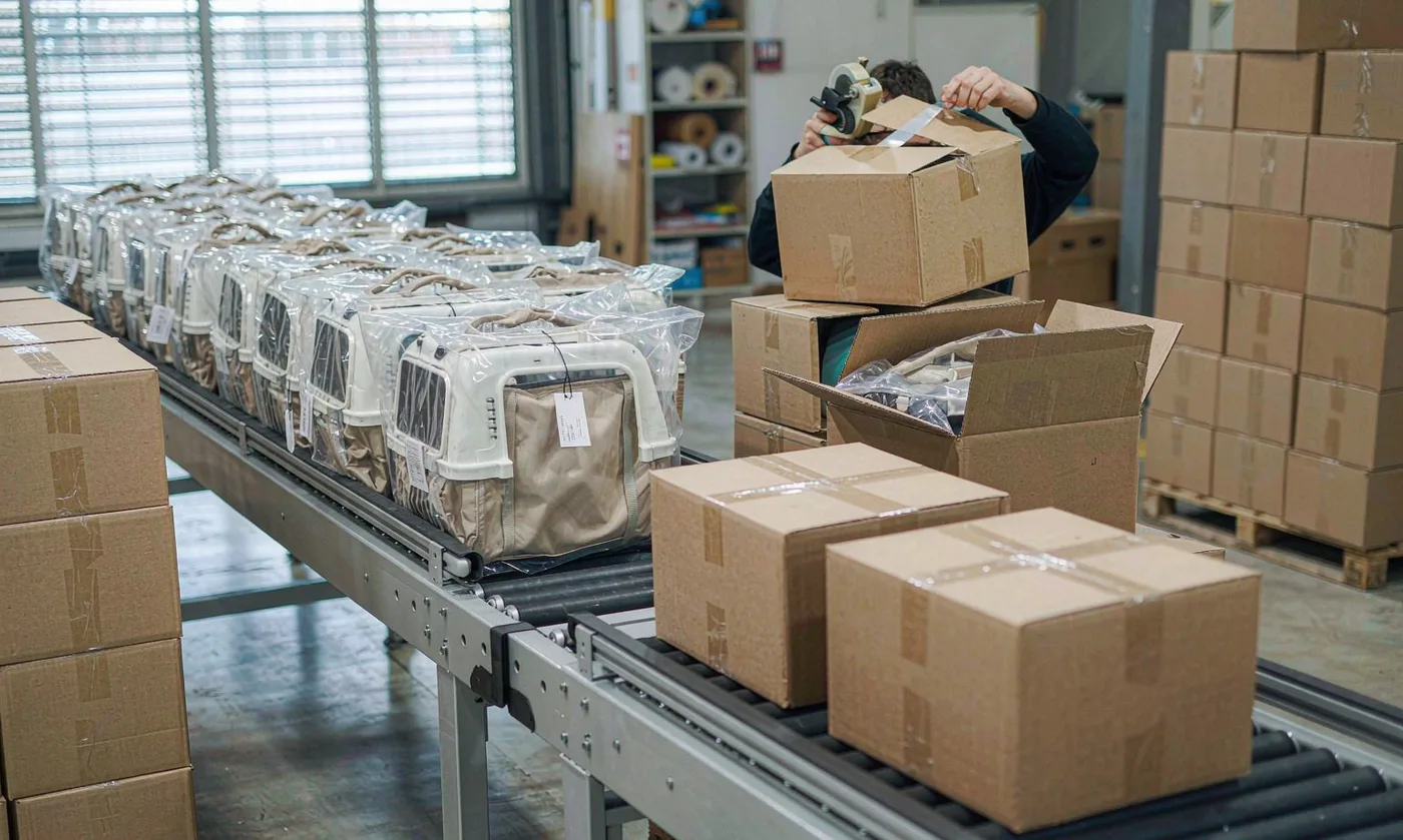Personalized Pet Carrier Programmes: How It Runs - production reference