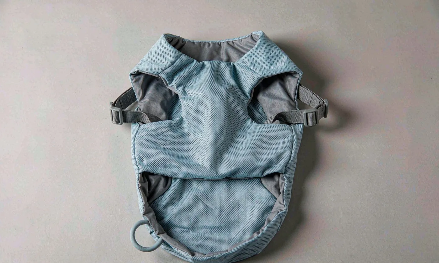 Cooling Straps for Heat Relief: Summer Carrier Devel - detail view supplied by QUANZHOU JUNYUAN BAGS